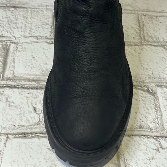 👢 TIMBERLAND WOMEN'S COURMAYEUR VALLEY CHELSEA BLACK NUBUCK BOOT. SZ US 7 - Picture 10 of 11